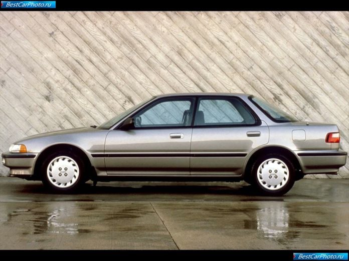 1990 Acura Integra - фотография 1 из 2