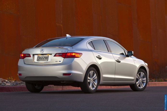2013 Acura ILX - фотография 11 из 129