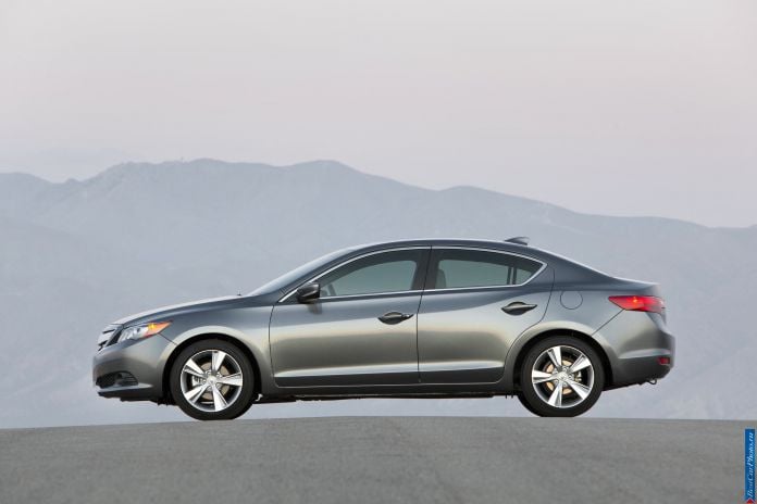 2013 Acura ILX - фотография 17 из 129 2013 Acura ILX - фотография 17 из 129