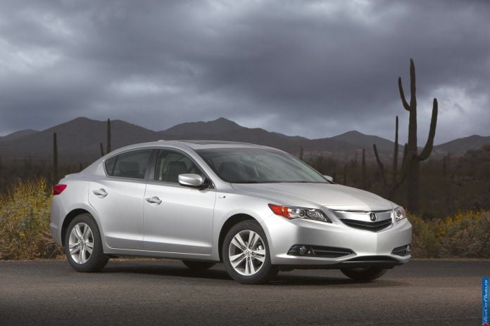 2013 Acura ILX - фотография 43 из 129