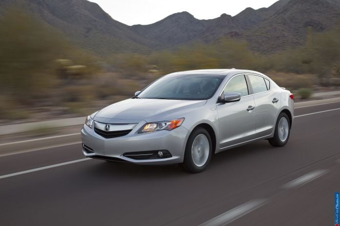 2013 Acura ILX - фотография 48 из 129