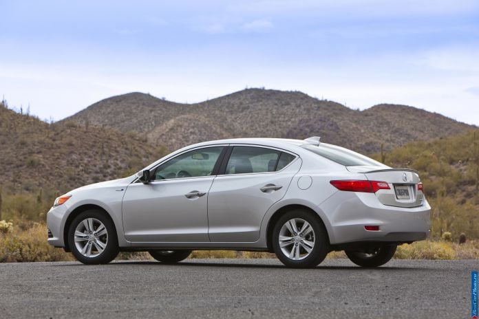 2013 Acura ILX - фотография 51 из 129