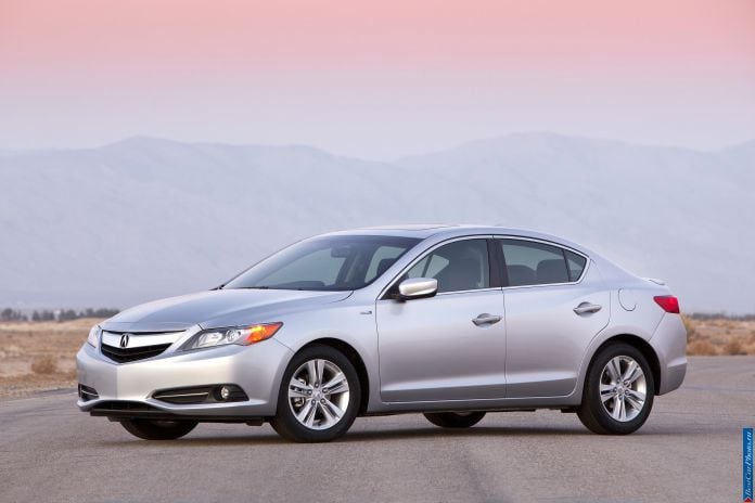 2013 Acura ILX - фотография 61 из 129