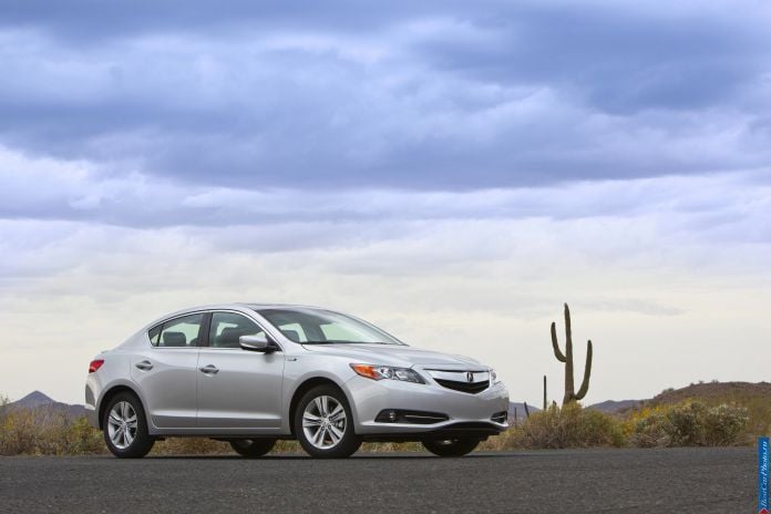 2013 Acura ILX - фотография 79 из 129