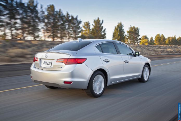 2013 Acura ILX - фотография 87 из 129