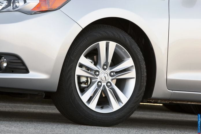 2013 Acura ILX - фотография 104 из 129