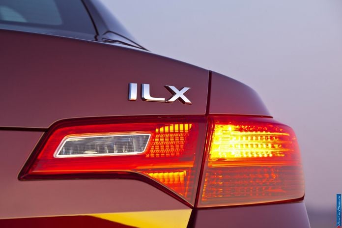 2013 Acura ILX - фотография 106 из 129