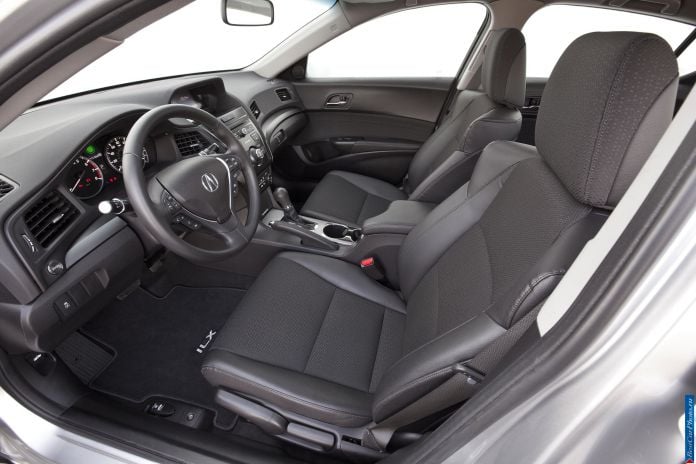 2013 Acura ILX - фотография 119 из 129