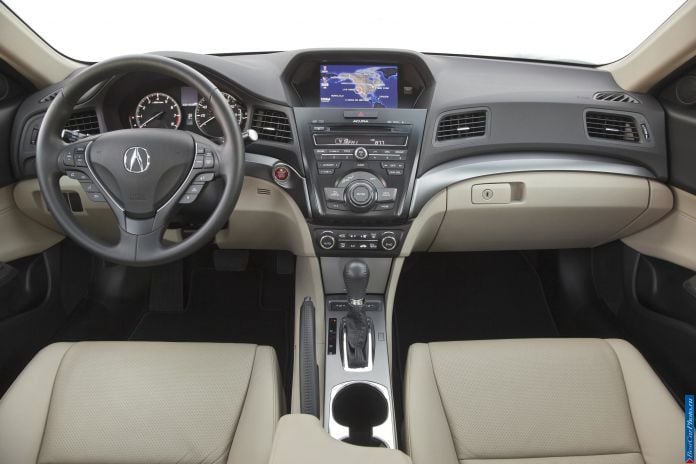 2013 Acura ILX - фотография 122 из 129