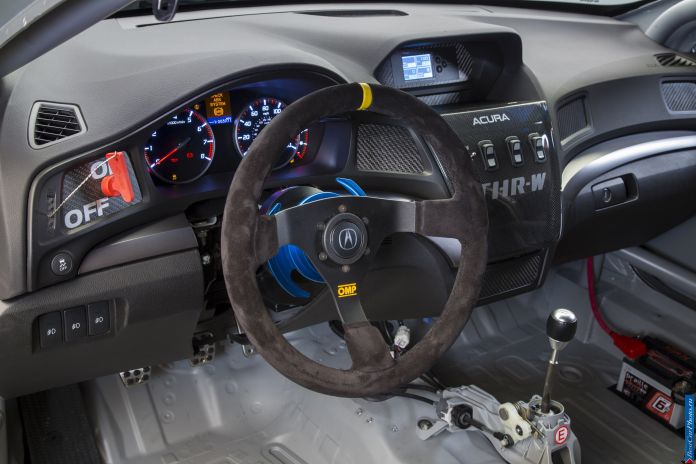 2013 Acura ILX Endurance Racer - фотография 12 из 13