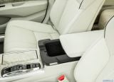 acura_2018_rlx_097.jpg