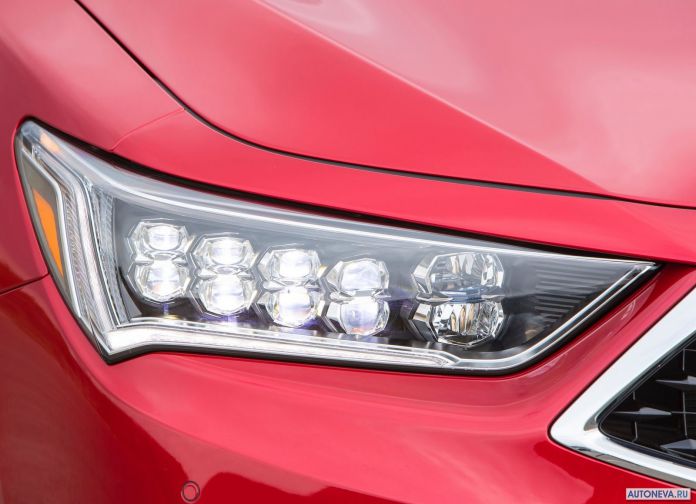 2018 Acura RLX - фотография 116 из 137