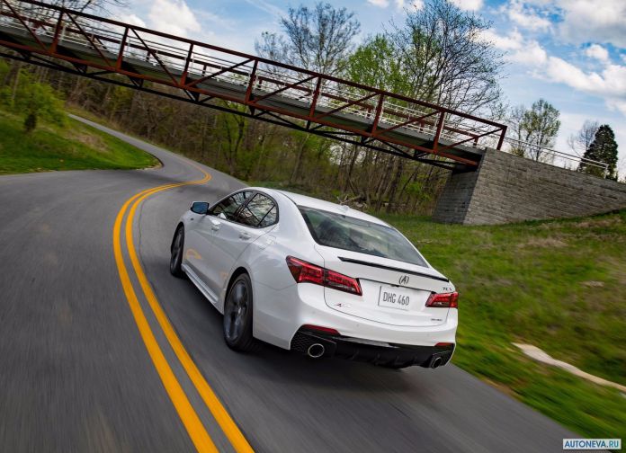 2018 Acura TLX - фотография 42 из 135