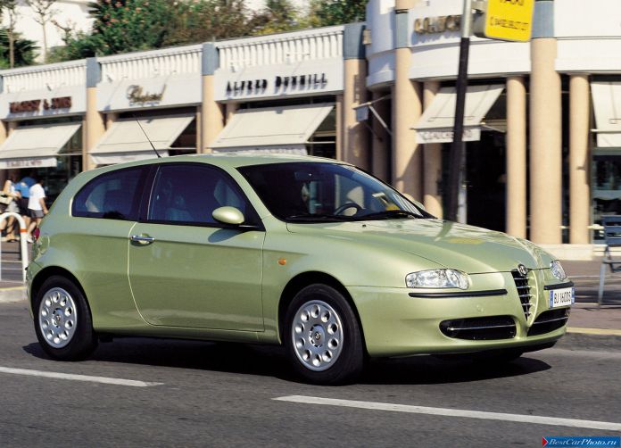 2000 Alfa Romeo 147 - фотография 6 из 56 2000 Alfa Romeo 147 - фотография 6 из 56