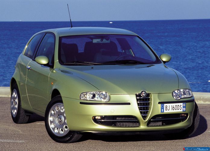2000 Alfa Romeo 147 - фотография 10 из 56 2000 Alfa Romeo 147 - фотография 10 из 56