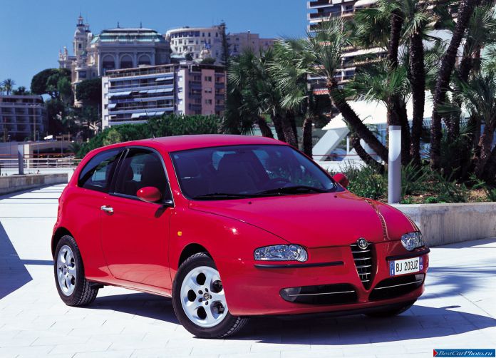 2000 Alfa Romeo 147 - фотография 11 из 56
