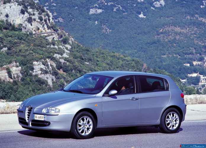 2000 Alfa Romeo 147 - фотография 14 из 56 2000 Alfa Romeo 147 - фотография 14 из 56