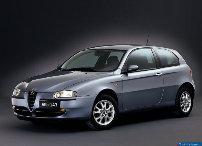 2000 Alfa Romeo 147 - фотография 16 из 56 2000 Alfa Romeo 147 - фотография 16 из 56