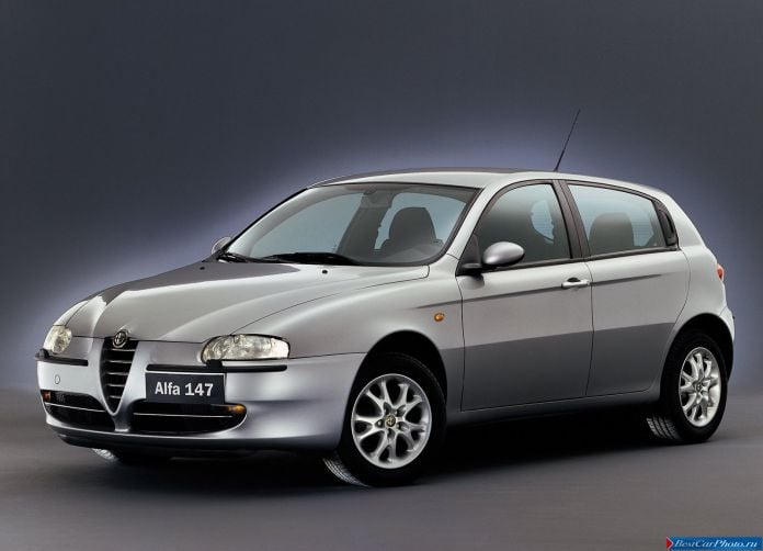 2000 Alfa Romeo 147 - фотография 17 из 56 2000 Alfa Romeo 147 - фотография 17 из 56