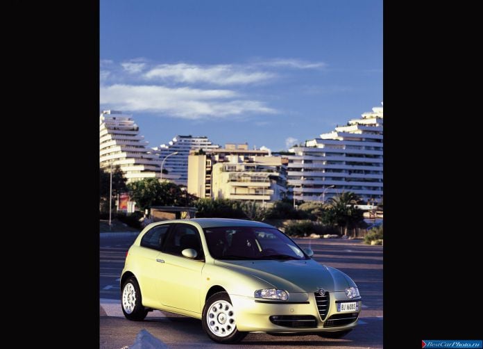 2000 Alfa Romeo 147 - фотография 49 из 56