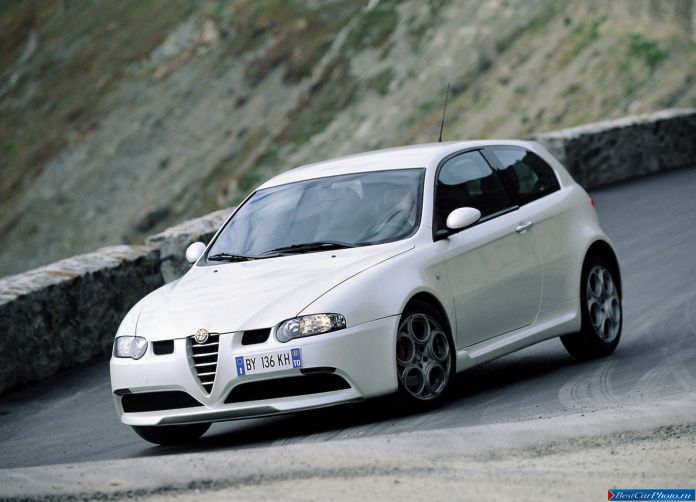 2002 Alfa Romeo 147 GTA - фотография 12 из 56 2002 Alfa Romeo 147 GTA - фотография 12 из 56