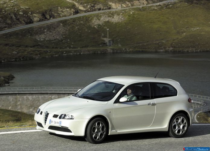 2002 Alfa Romeo 147 GTA - фотография 18 из 56 2002 Alfa Romeo 147 GTA - фотография 18 из 56