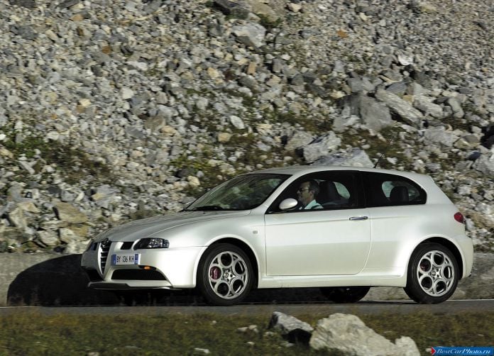 2002 Alfa Romeo 147 GTA - фотография 19 из 56 2002 Alfa Romeo 147 GTA - фотография 19 из 56