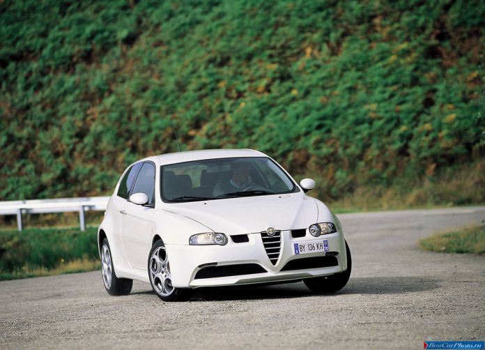 2002 Alfa Romeo 147 GTA - фотография 25 из 56