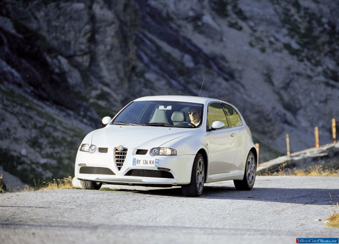 2002 Alfa Romeo 147 GTA - фотография 30 из 56 2002 Alfa Romeo 147 GTA - фотография 30 из 56
