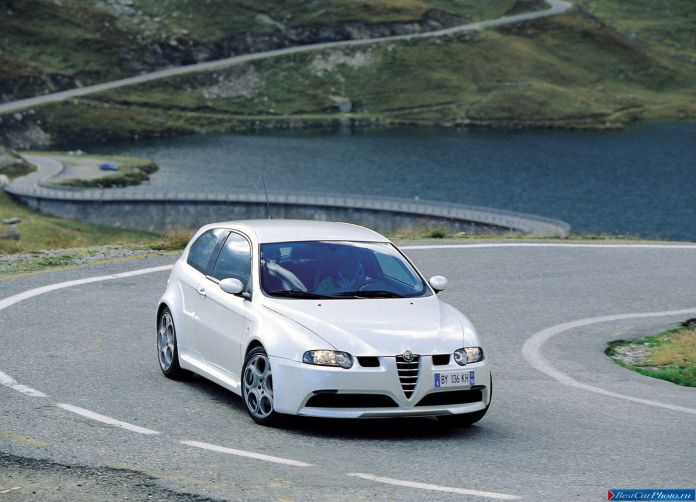 2002 Alfa Romeo 147 GTA - фотография 32 из 56 2002 Alfa Romeo 147 GTA - фотография 32 из 56