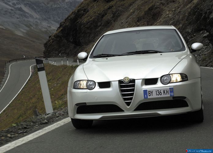 2002 Alfa Romeo 147 GTA - фотография 34 из 56 2002 Alfa Romeo 147 GTA - фотография 34 из 56