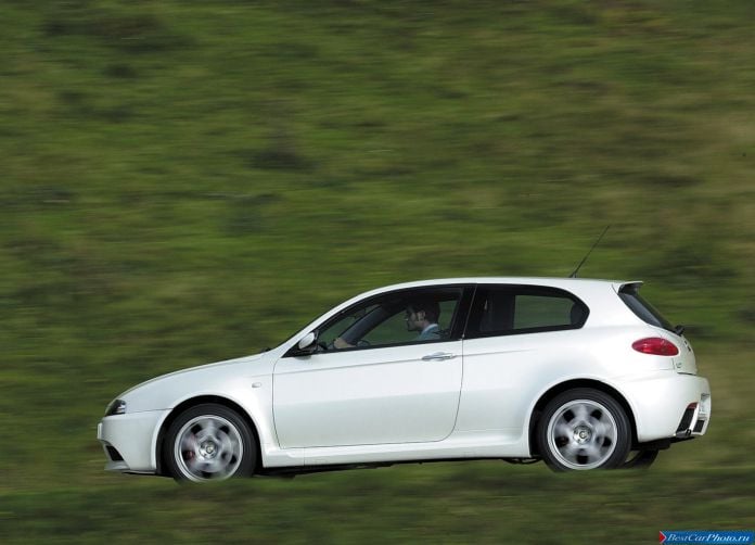 2002 Alfa Romeo 147 GTA - фотография 37 из 56 2002 Alfa Romeo 147 GTA - фотография 37 из 56