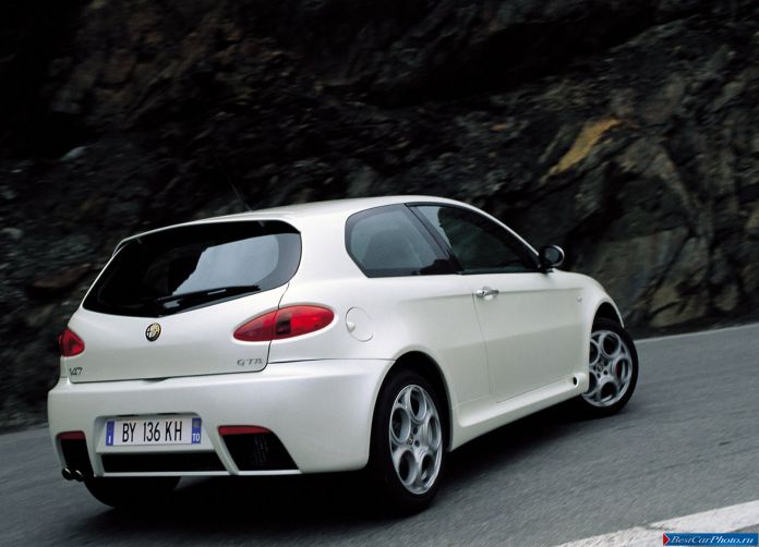 2002 Alfa Romeo 147 GTA - фотография 41 из 56 2002 Alfa Romeo 147 GTA - фотография 41 из 56