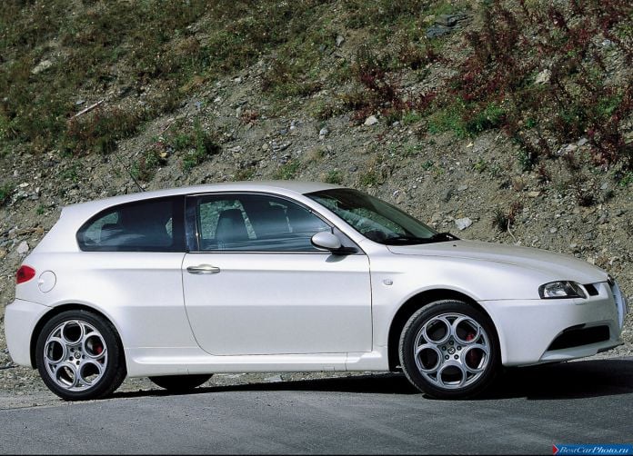 2002 Alfa Romeo 147 GTA - фотография 47 из 56