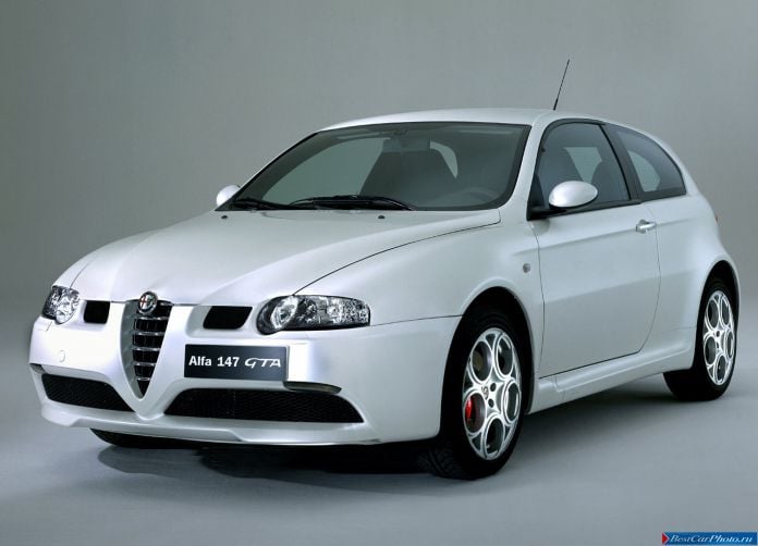 2002 Alfa Romeo 147 GTA - фотография 49 из 56