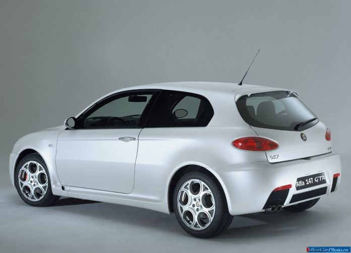 2002 Alfa Romeo 147 GTA - фотография 52 из 56 2002 Alfa Romeo 147 GTA - фотография 52 из 56