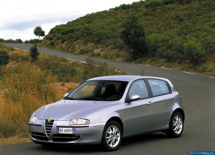 2002 Alfa Romeo 147 JTD 16v - фотография 1 из 5