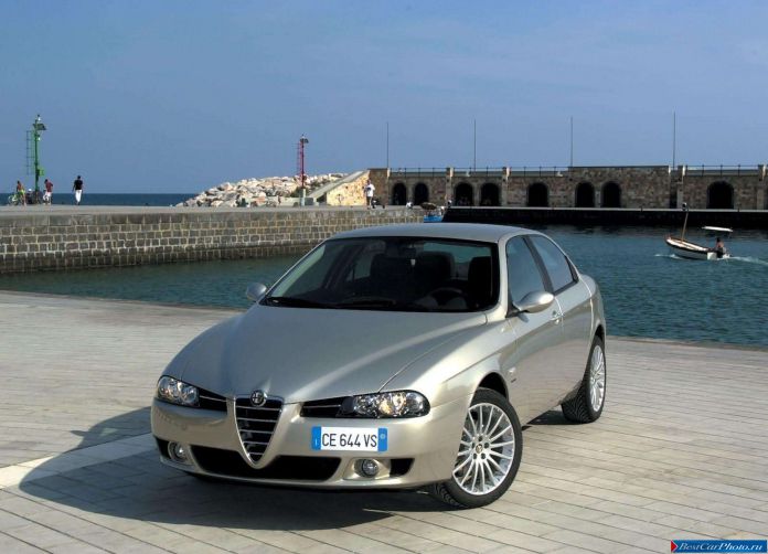 2003 Alfa Romeo 156 2.4 JTD - фотография 10 из 40