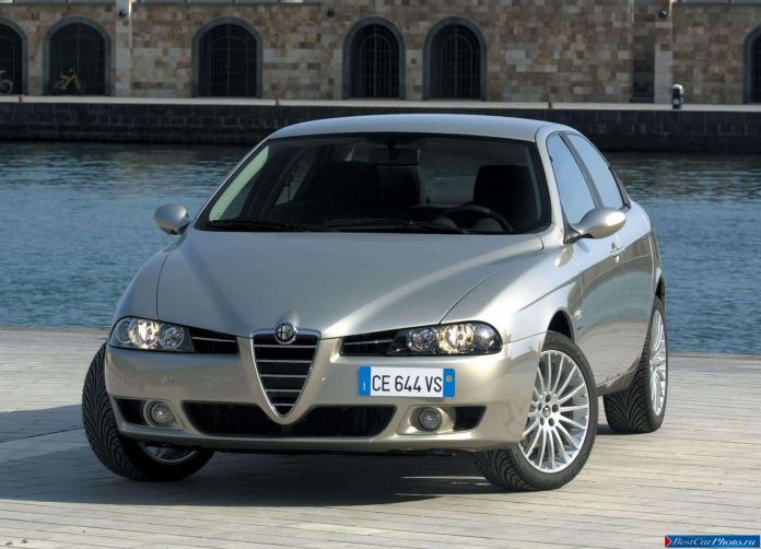2003 Alfa Romeo 156 2.4 JTD - фотография 12 из 40 2003 Alfa Romeo 156 2.4 JTD - фотография 12 из 40