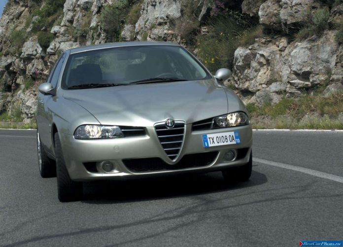 2003 Alfa Romeo 156 2.4 JTD - фотография 17 из 40 2003 Alfa Romeo 156 2.4 JTD - фотография 17 из 40