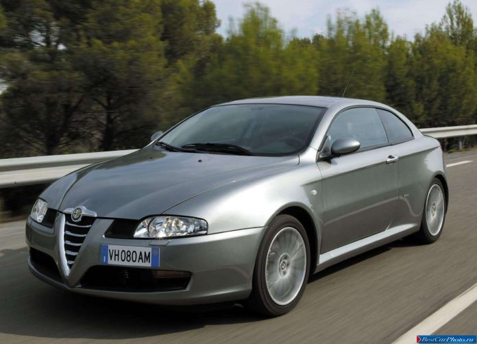 2003 Alfa Romeo GT - фотография 18 из 60