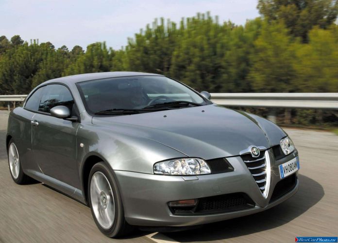 2003 Alfa Romeo GT - фотография 27 из 60