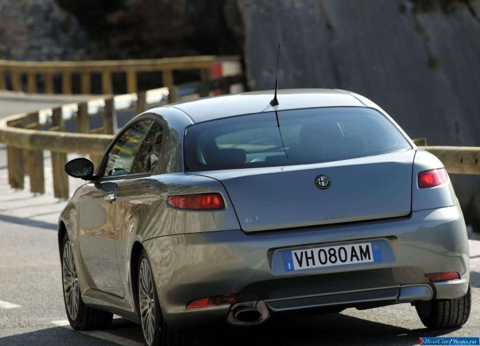 2003 Alfa Romeo GT - фотография 50 из 60