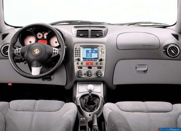 2003 Alfa Romeo GT - фотография 60 из 60