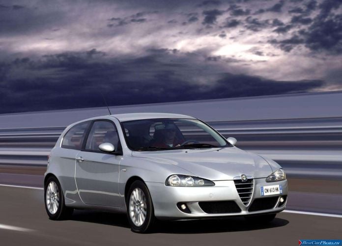 2004 Alfa Romeo 147 3door - фотография 1 из 36 2004 Alfa Romeo 147 3door - фотография 1 из 36