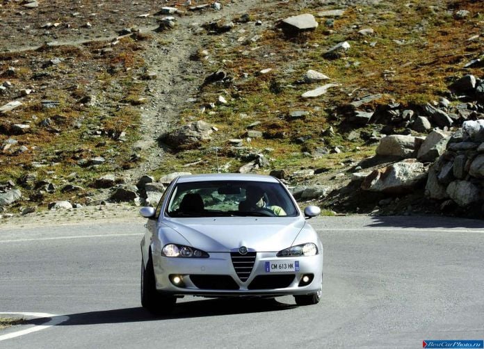 2004 Alfa Romeo 147 3door - фотография 6 из 36 2004 Alfa Romeo 147 3door - фотография 6 из 36