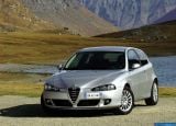 alfa_romeo_2004-147_3door_1600x1200_009.jpg