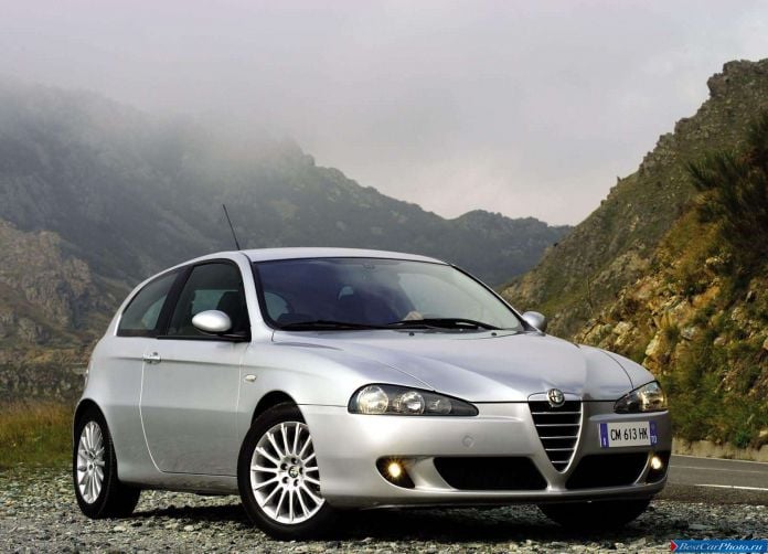 2004 Alfa Romeo 147 3door - фотография 11 из 36 2004 Alfa Romeo 147 3door - фотография 11 из 36