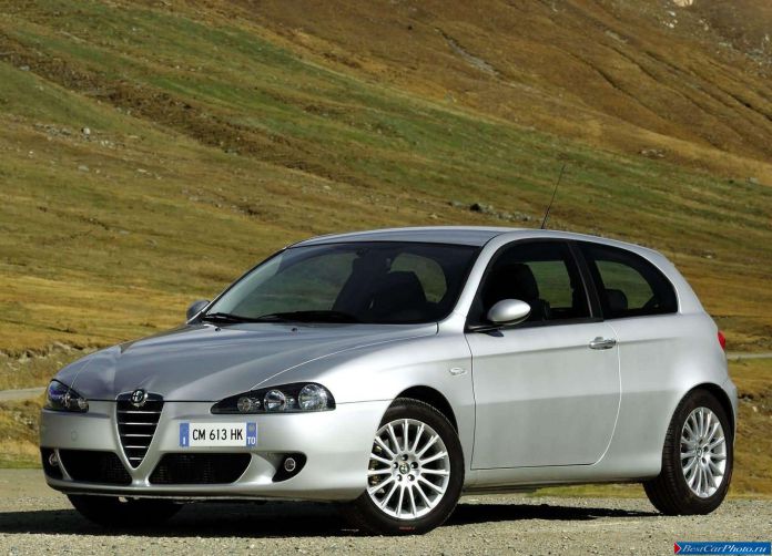 2004 Alfa Romeo 147 3door - фотография 15 из 36 2004 Alfa Romeo 147 3door - фотография 15 из 36