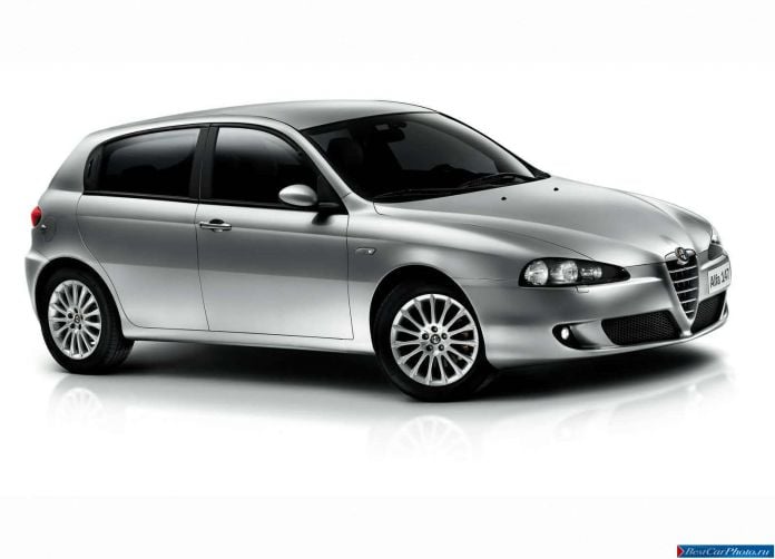 2004 Alfa Romeo 147 5door - фотография 1 из 9 2004 Alfa Romeo 147 5door - фотография 1 из 9